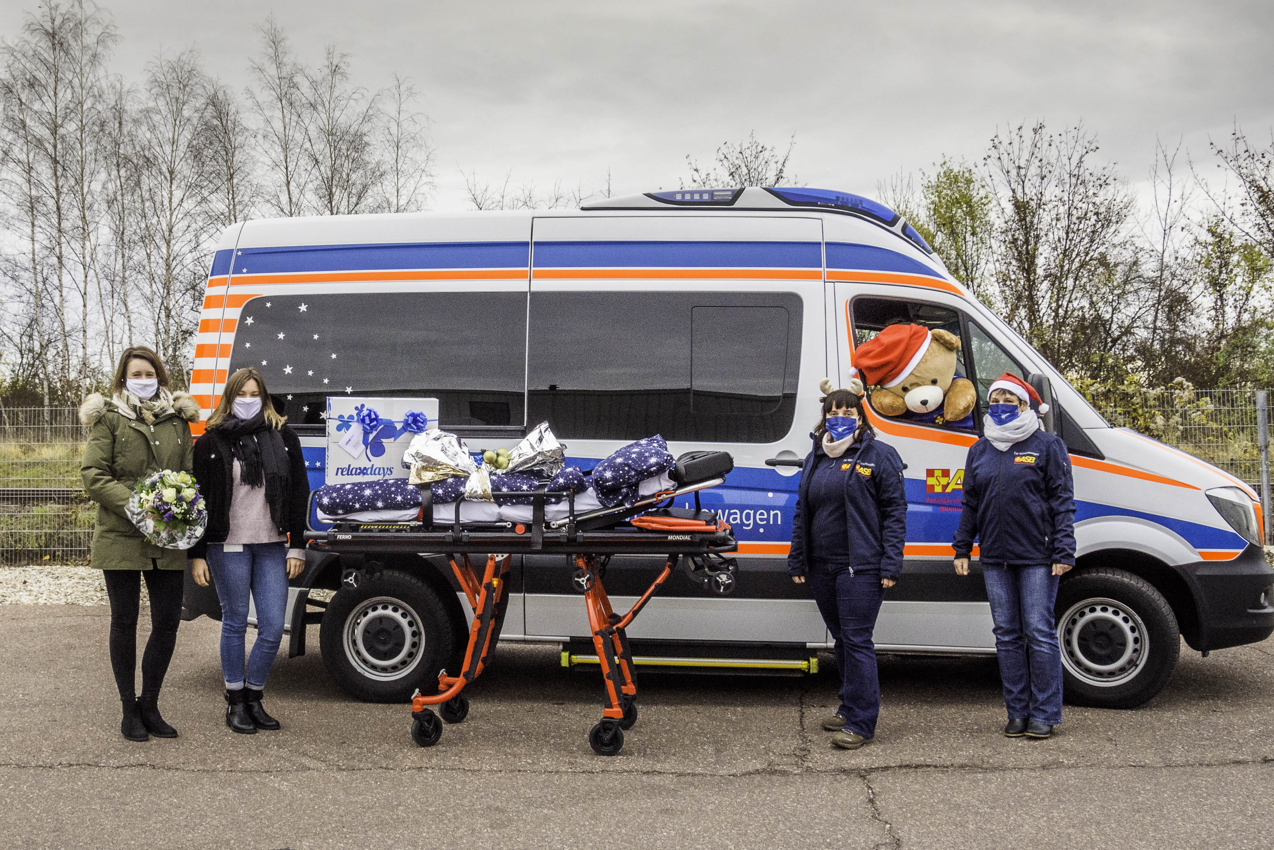 Die Relaxdays GmbH Halle unterstützt den Wünschewagen Sachsen-Anhalt