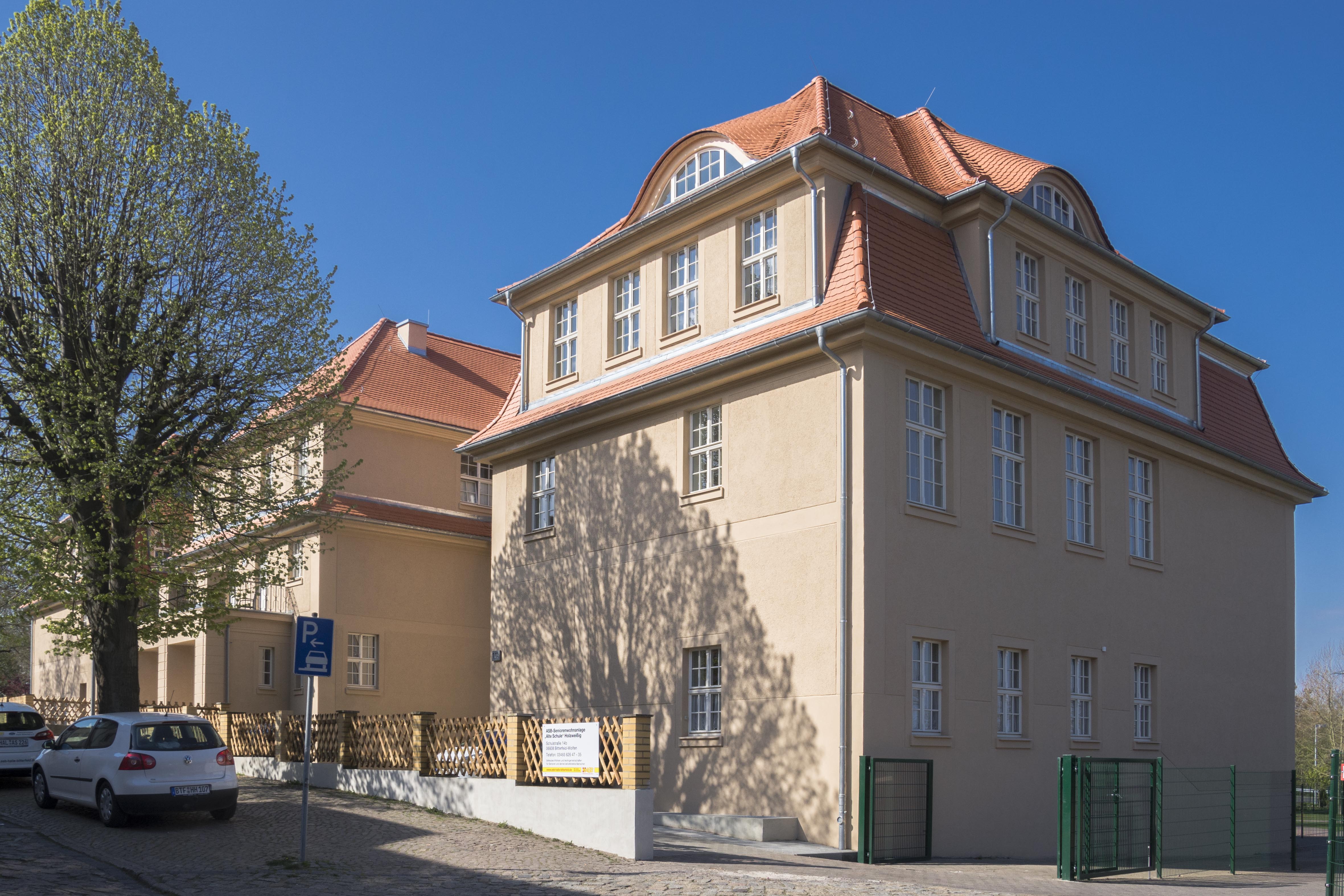 Alte Schule Holzweißig Objektfoto 2.JPG