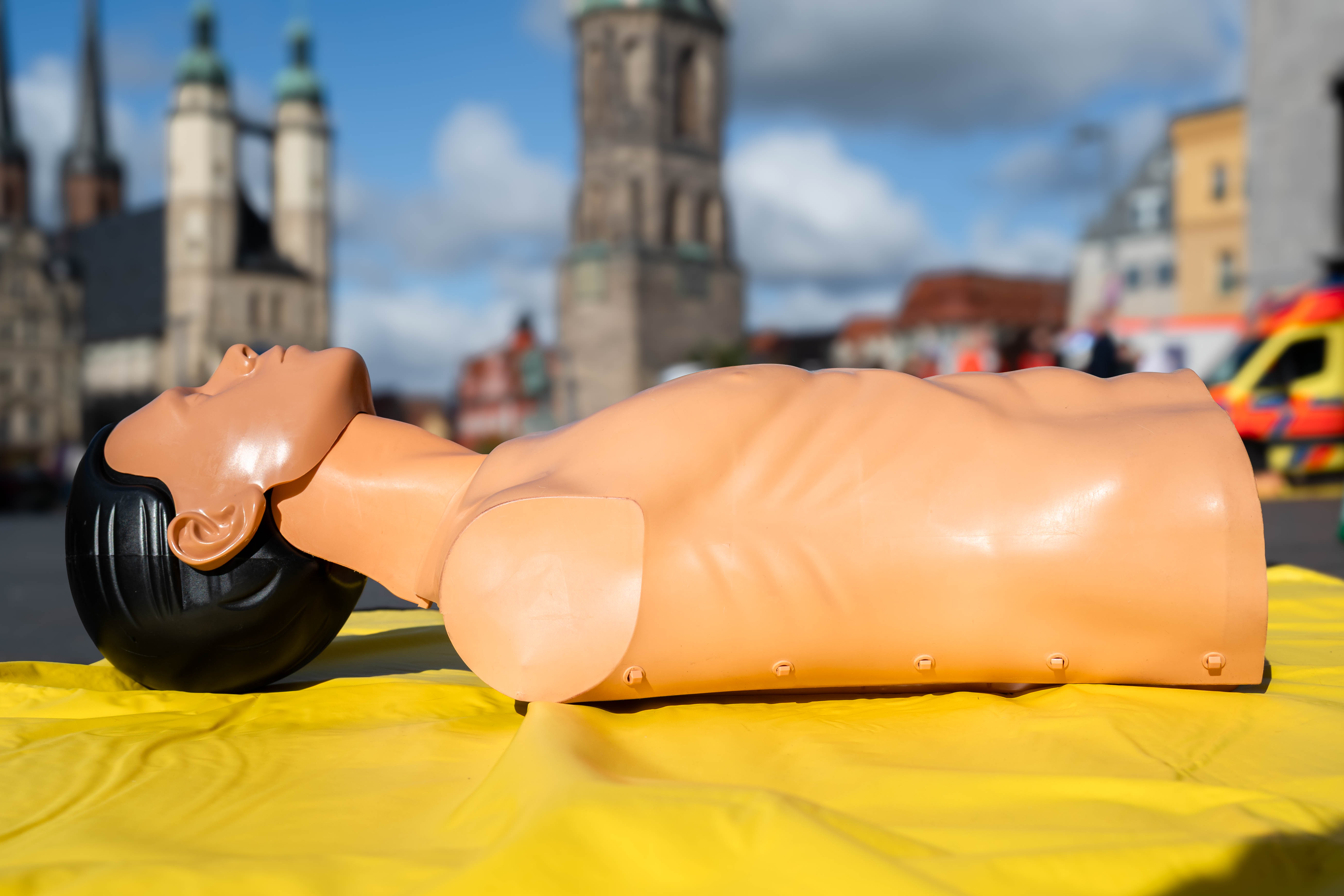 Ein Leben retten: ASB stärkt mit Erste-Hilfe-Ausbildung die Handlungssicherheit