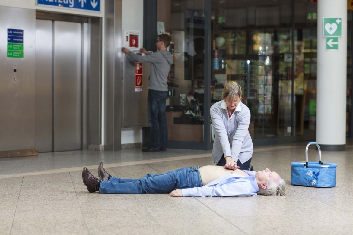 Kreislaufstillstand/Wiederbelebung mit AED